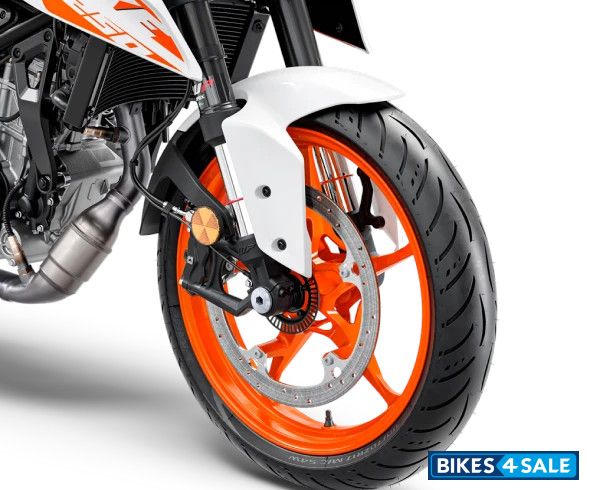 KTM Duke 250 2025 - Light Weight Rigid wheels