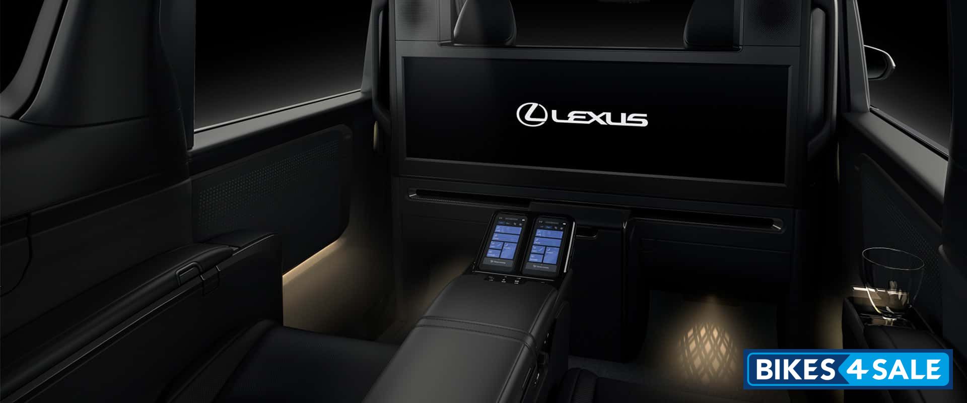 Lexus LM 350h 4-Seater Ultra Luxury