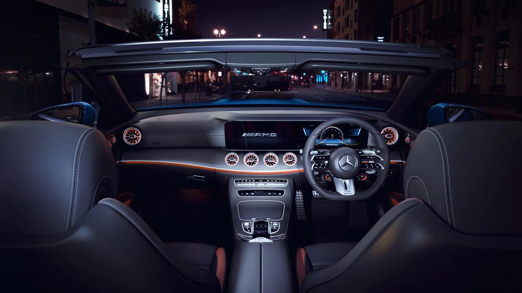 Mercedes-Benz E-Class AMG E 53 4MATIC Cabriolet - cockpit