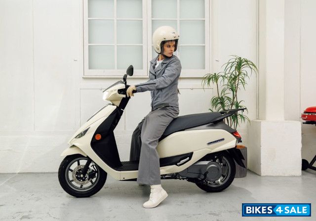 Suzuki e-Address Suzuki e-Address