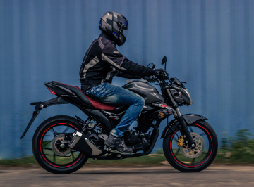 Suzuki gixxer price in kerala