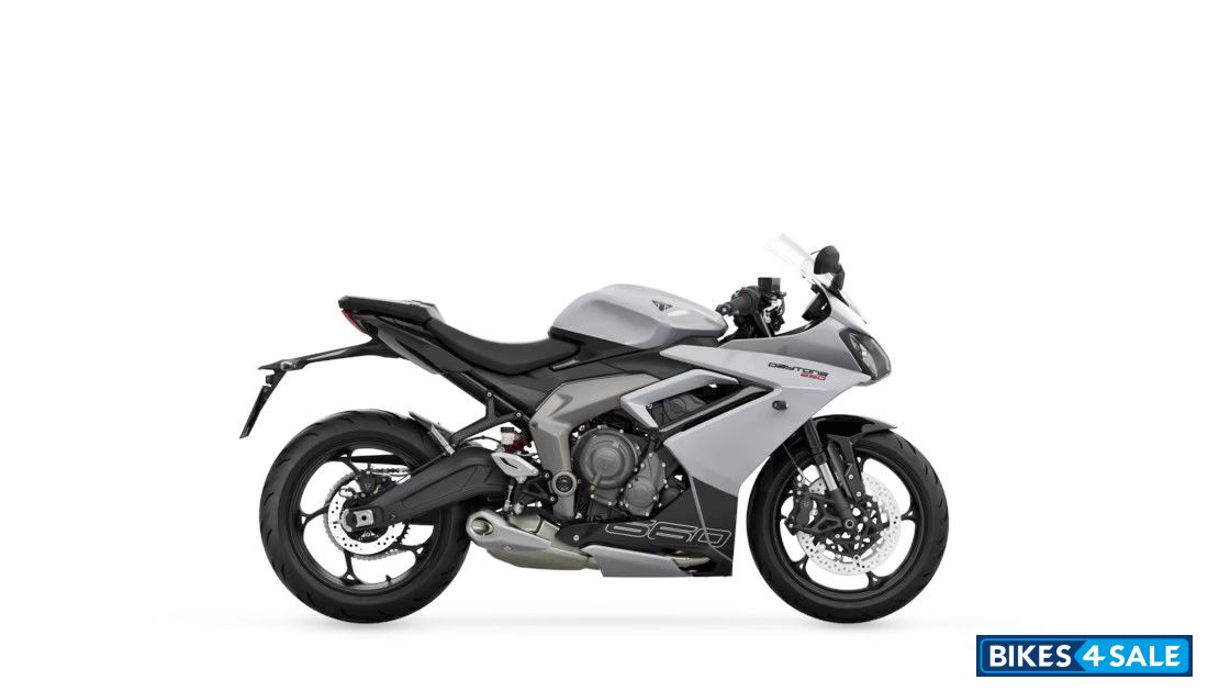 Triumph Daytona 660