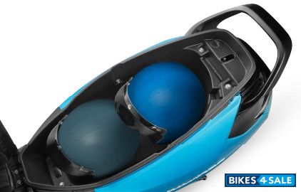 TVS Jupiter SmartXonnect Disc 2024 - Dual Helmet Storage