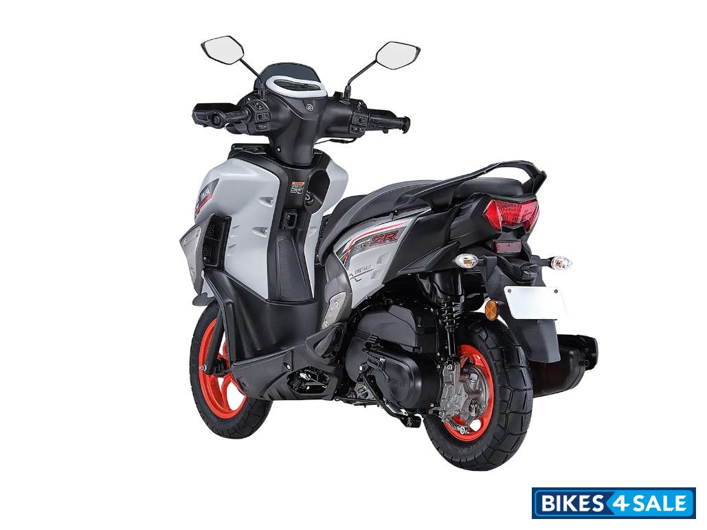 Yamaha RayZR Street Rally 125 Fi Hybrid 2024