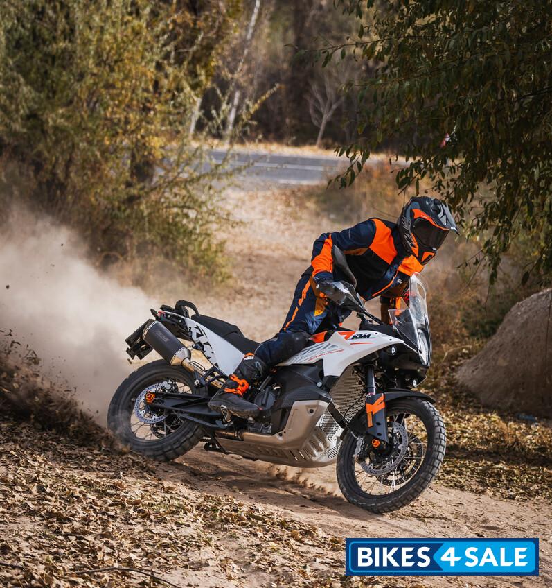 KTM's 2024 790 Adventure Hits the U.S. Market with Enhanced Features