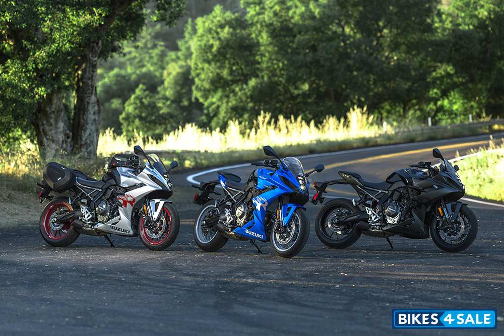 Experience the Thrill The 2024 Suzuki GSX8R Breaks Cover with