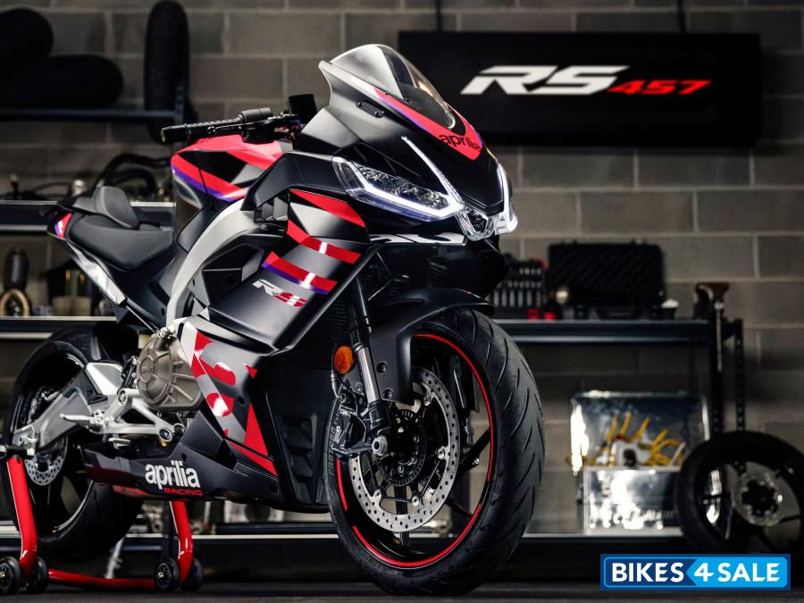 Aprilia Rs 457 Features