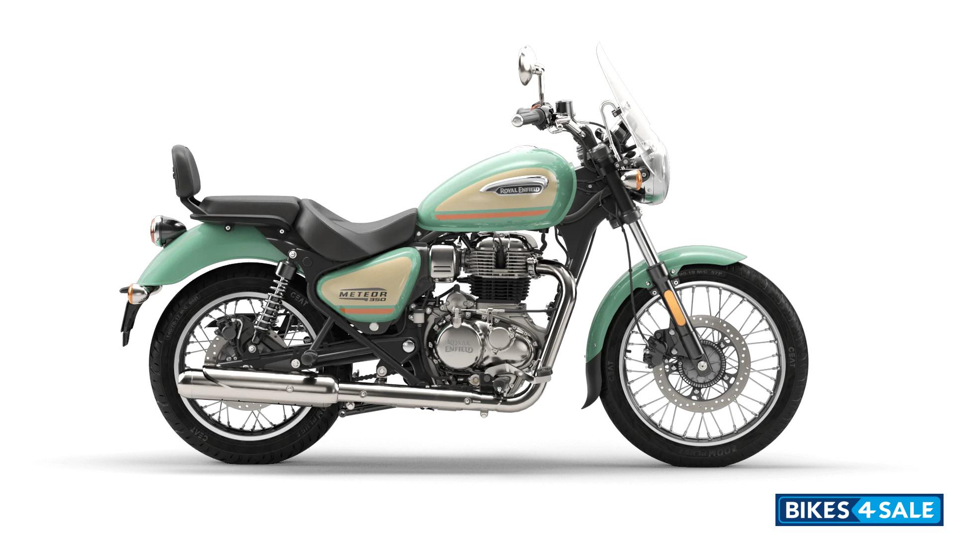 Royal Enfield Meteor 350 Aurora Green